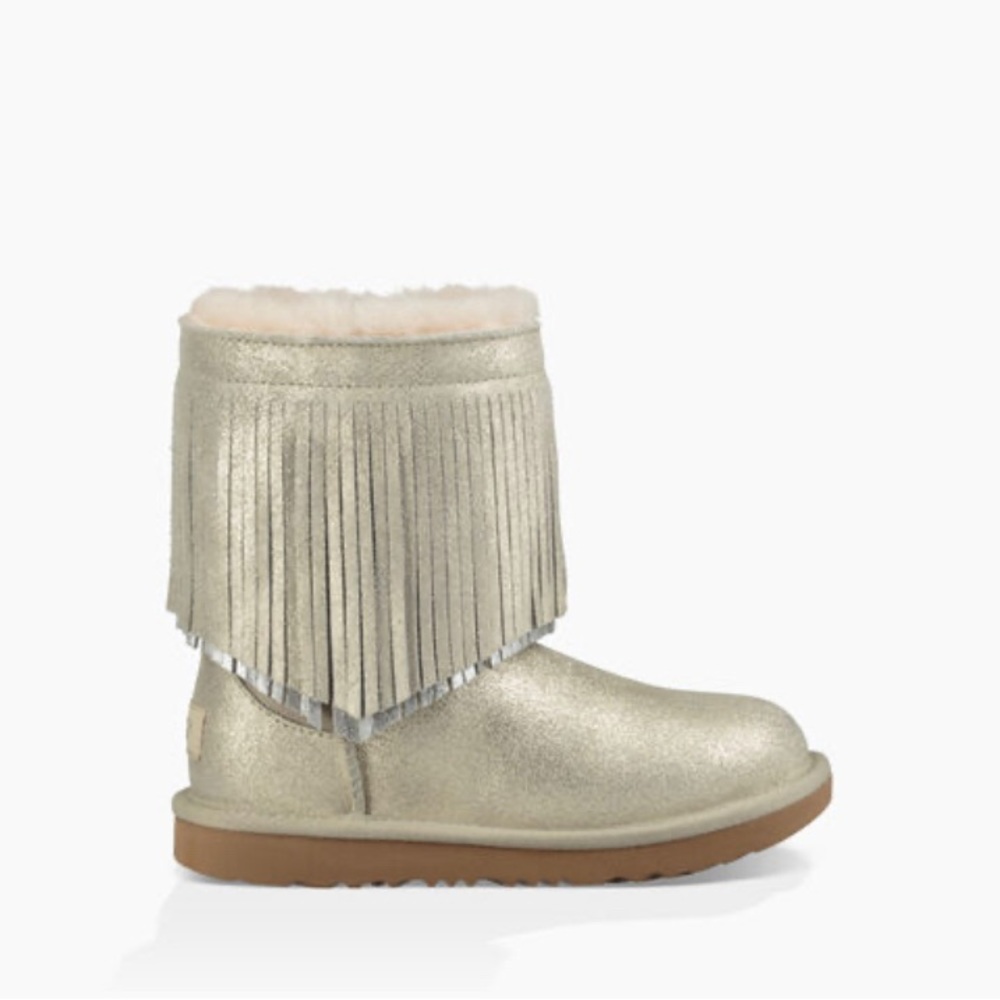 Classic Ugg Short Fringe Size 11 BRAND NEW